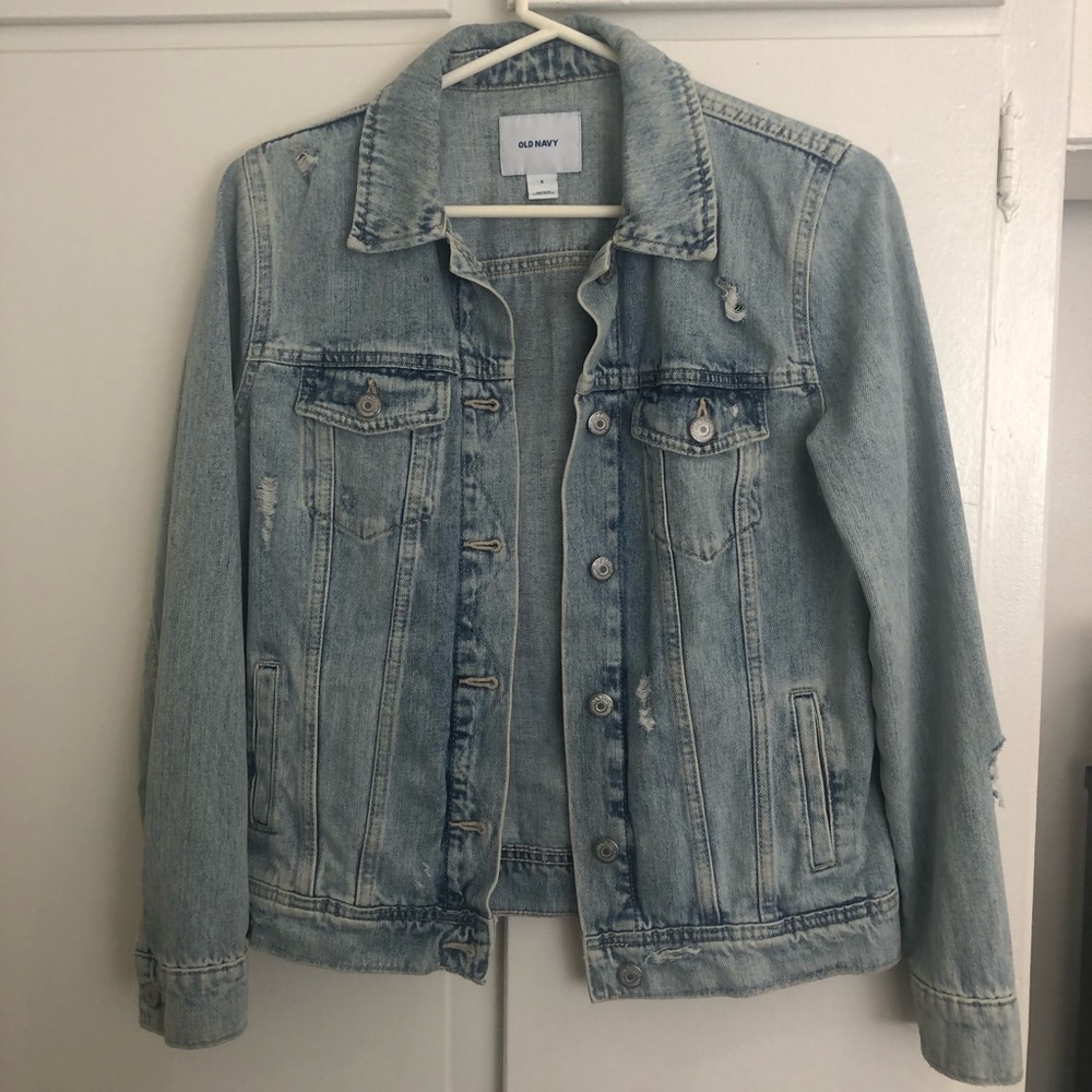 Distressed jean jacket - Picture 4 of 5
